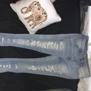 size 12 american eagle ripped jeans